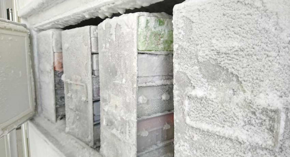 ULTRA-LOW TEMPERATURES FREEZERS ULTRA-LOW TEMPERATURES FREEZERS